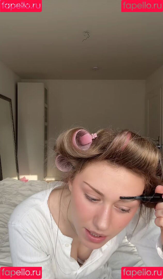 Yana Clare Onlyfans Photo Gallery 