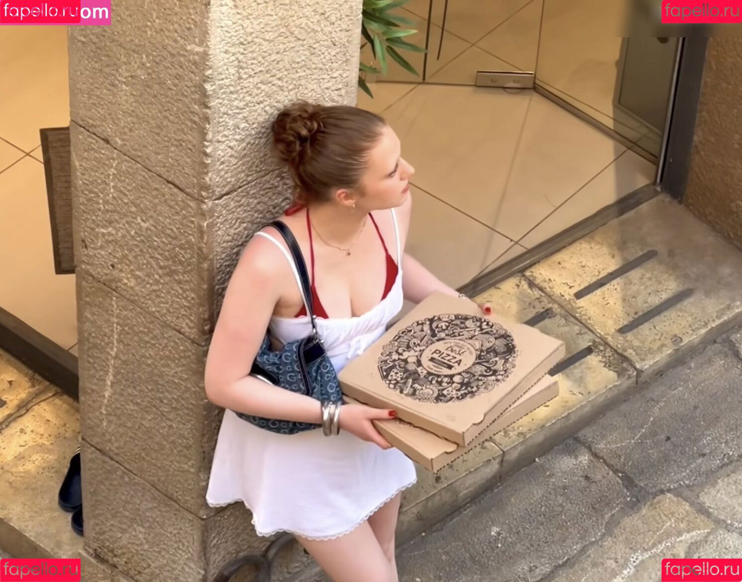 Yana Clare Onlyfans Photo Gallery 