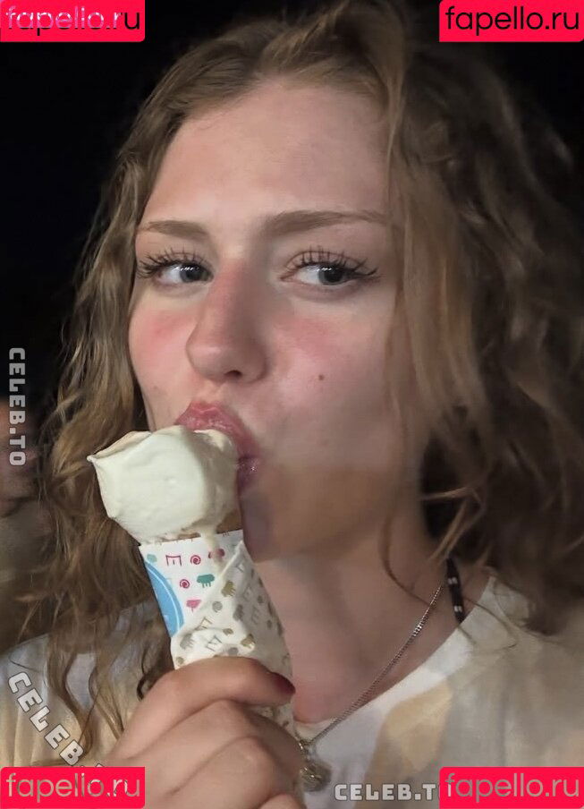 Yana Clare Onlyfans Photo Gallery 