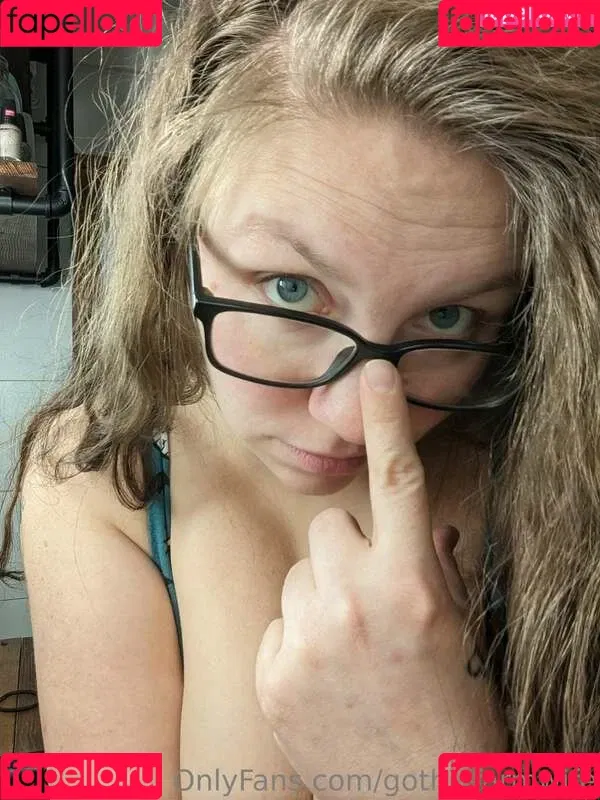 Gothicc Farm Wife Onlyfans Photo Gallery 