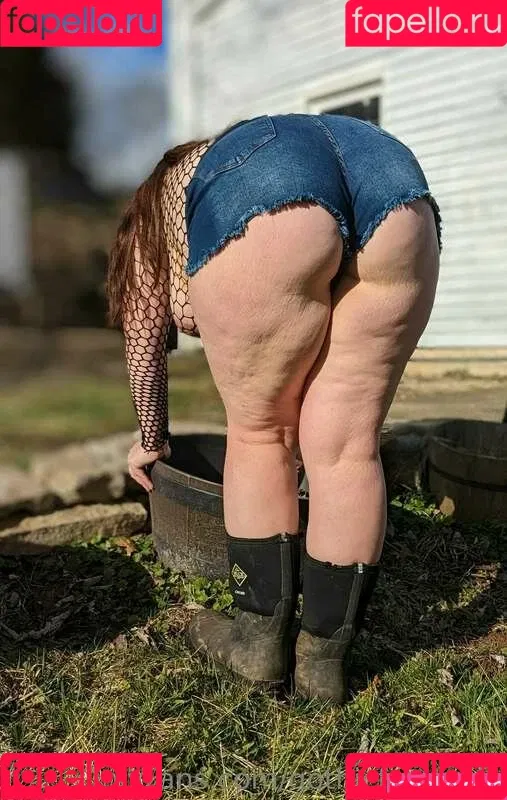Gothicc Farm Wife Onlyfans Photo Gallery 