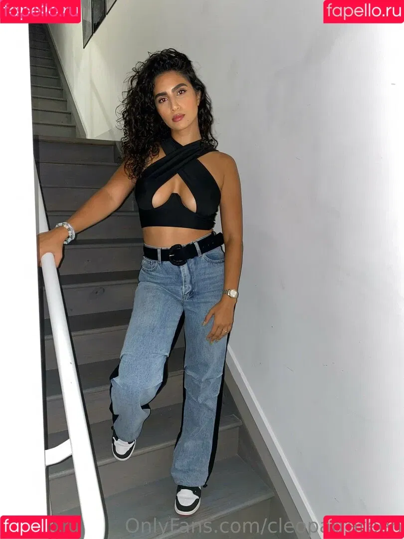 cleopatrateen Onlyfans Photo Gallery 