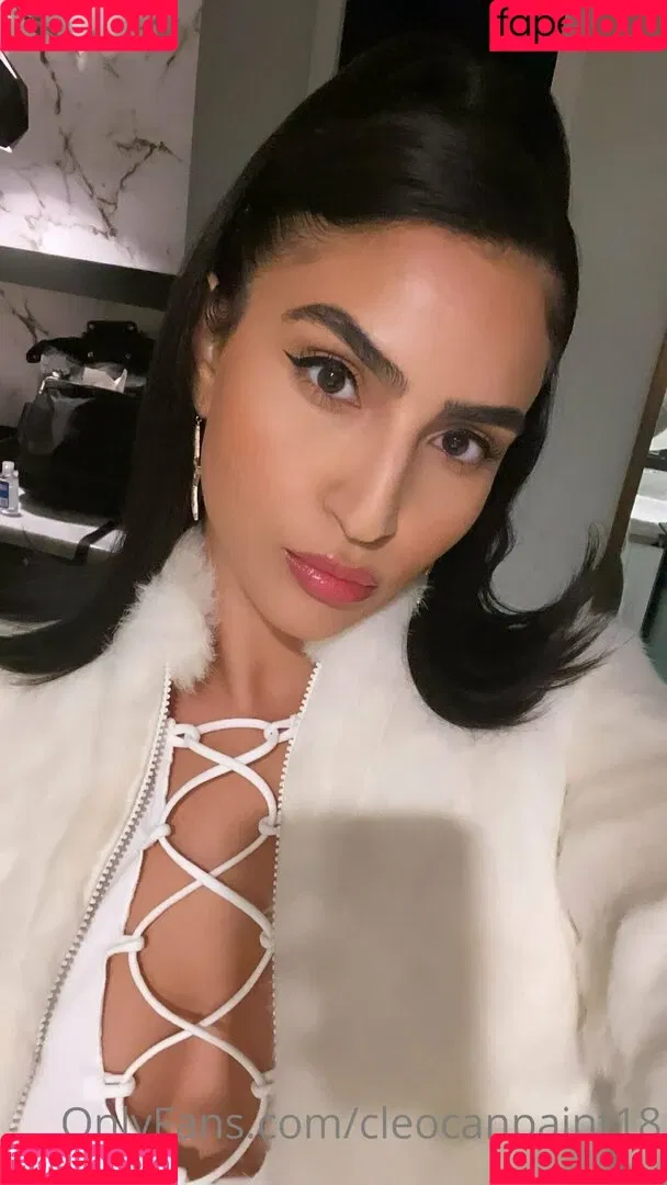 cleopatrateen Onlyfans Photo Gallery 