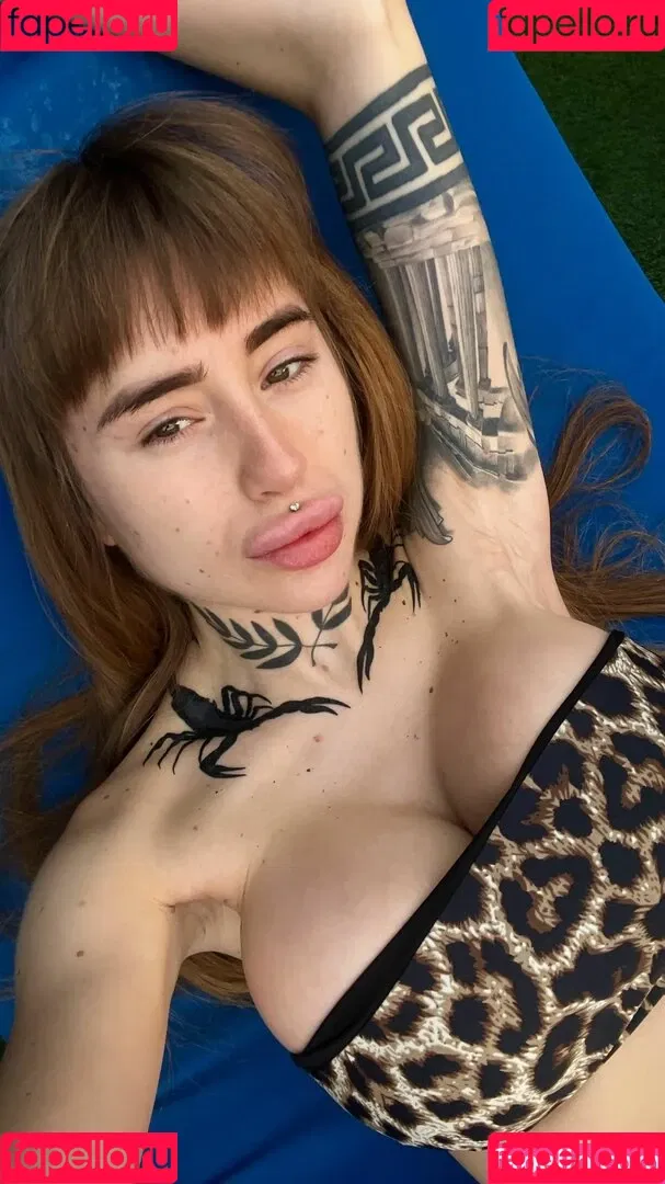 Sharen Sarah Onlyfans Photo Gallery 