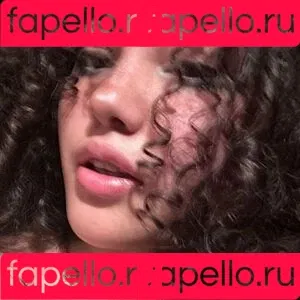 n.nuviaa Onlyfans Photo Gallery 