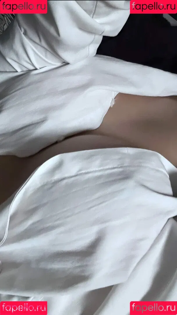 n.nuviaa Onlyfans Photo Gallery 