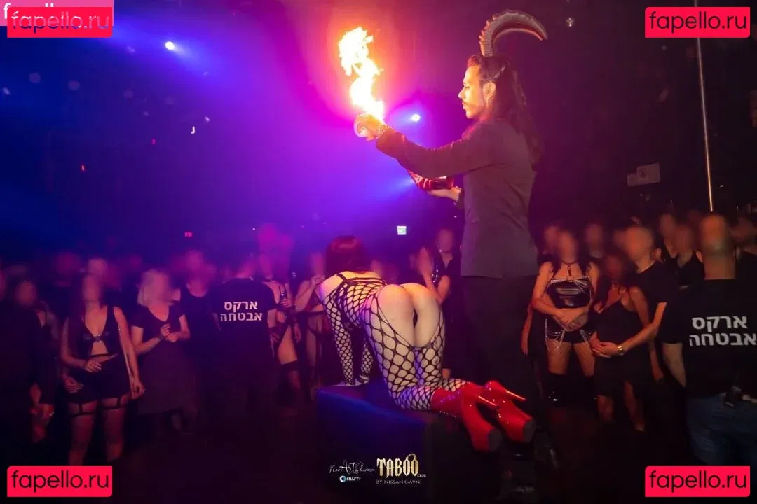 n.nuviaa Onlyfans Photo Gallery 