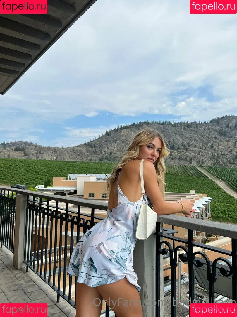 badgyalrachh Onlyfans Photo Gallery 