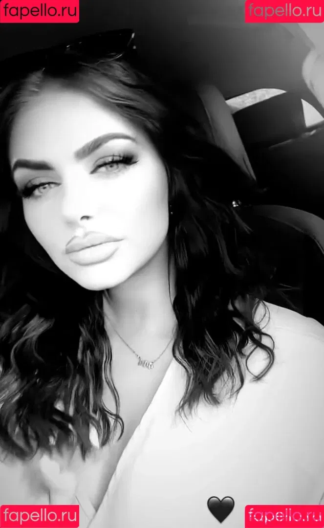 Nina Siegert Onlyfans Photo Gallery 