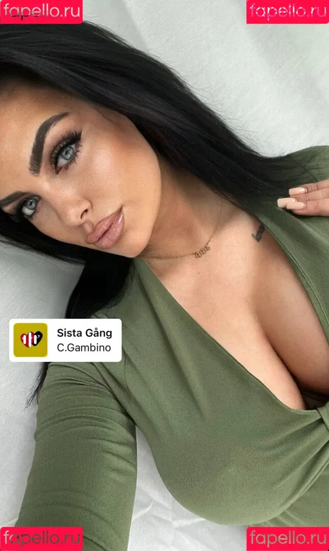 Nina Siegert Onlyfans Photo Gallery 
