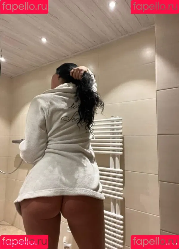 Nina Siegert Onlyfans Photo Gallery 