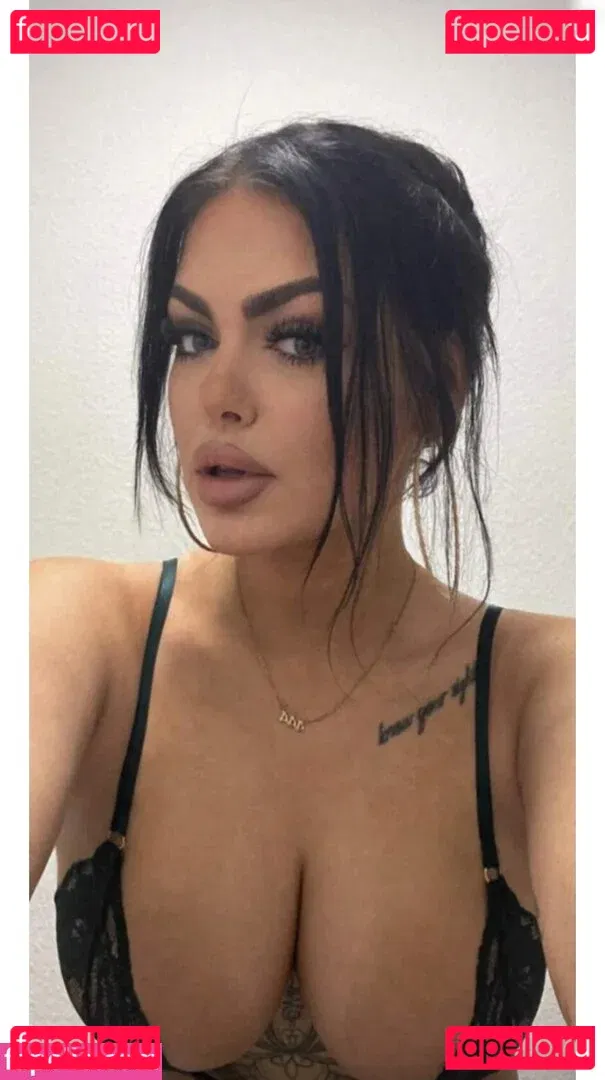 Nina Siegert Onlyfans Photo Gallery 