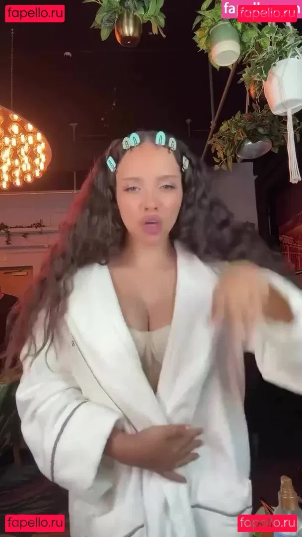 Jade Thirlwall Onlyfans Photo Gallery 