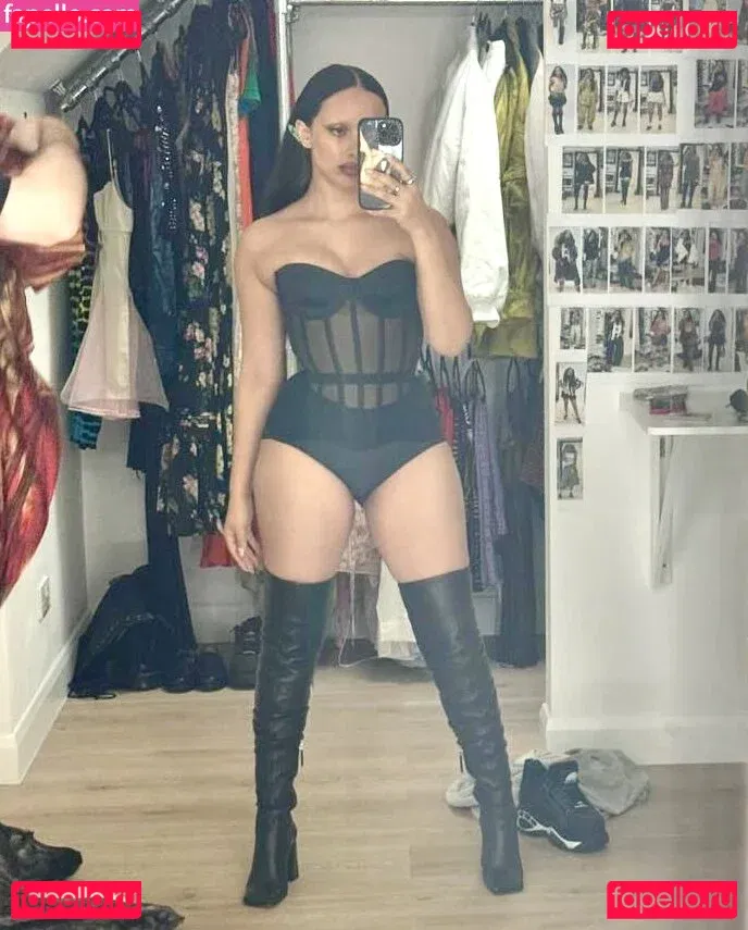 Jade Thirlwall Onlyfans Photo Gallery 