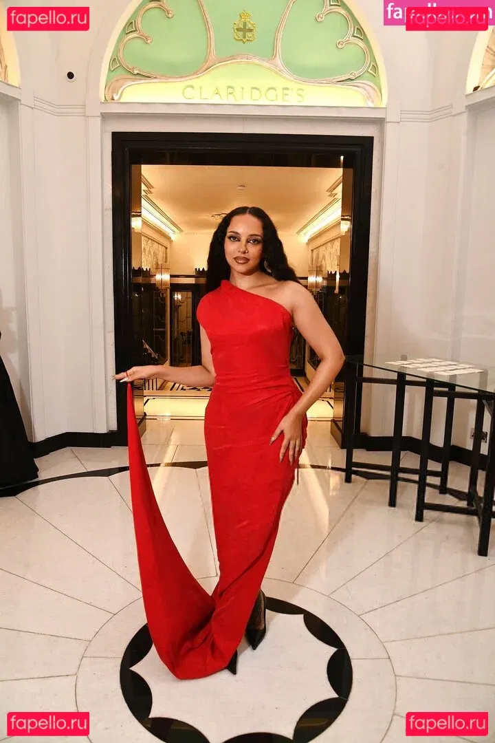 Jade Thirlwall Onlyfans Photo Gallery 