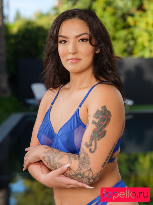 Dee Lusion Nude Onlyfans Photo 22