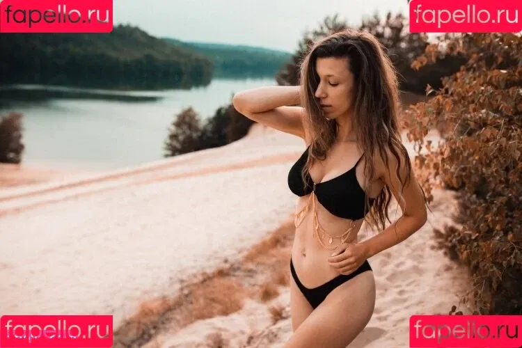 Romina Onlyfans Photo Gallery 