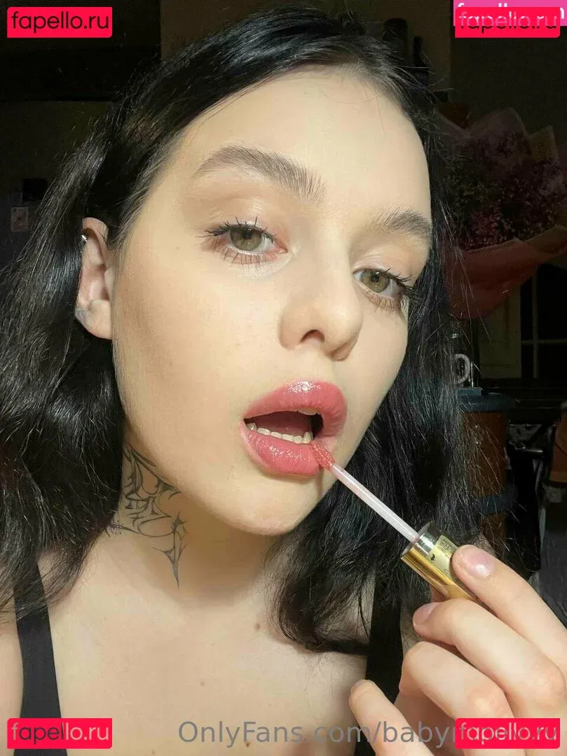 babymollyyy Onlyfans Photo Gallery 