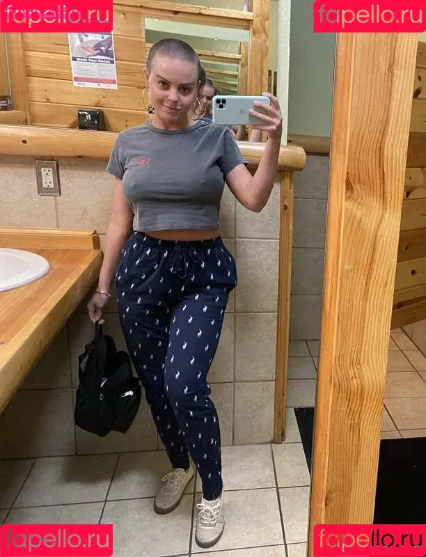 Rahyndee VIP Onlyfans Photo Gallery 