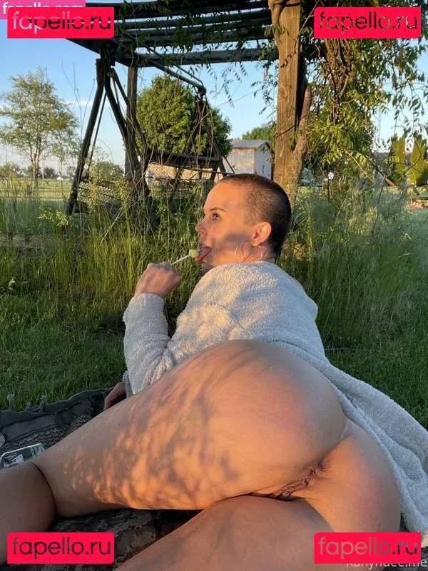 Rahyndee VIP Onlyfans Photo Gallery 