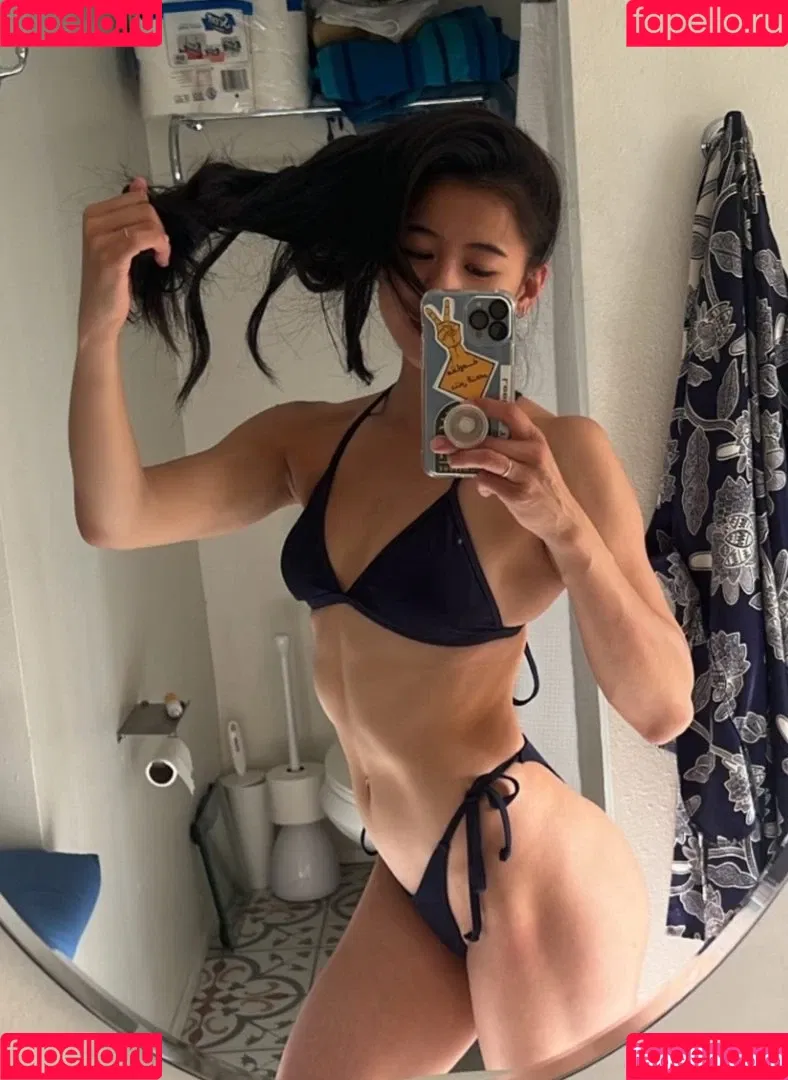 Leah Lewis Onlyfans Photo Gallery 