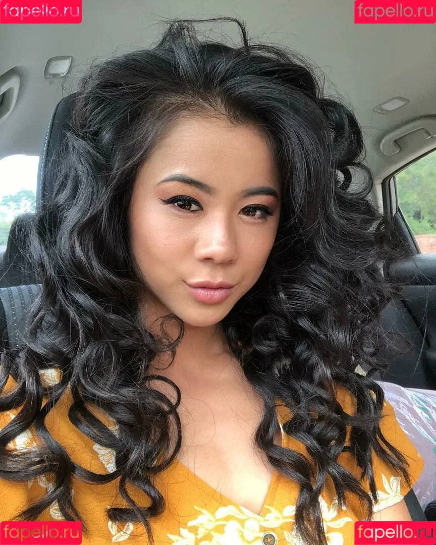 Leah Lewis Onlyfans Photo Gallery 