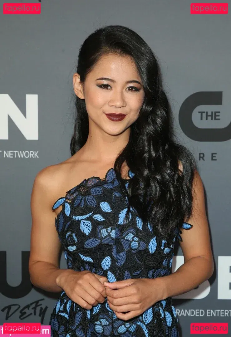 Leah Lewis Onlyfans Photo Gallery 