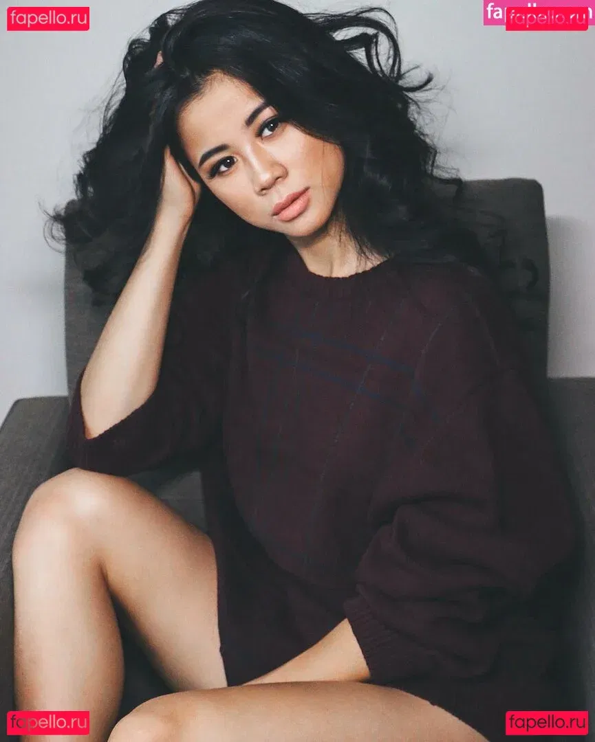 Leah Lewis Onlyfans Photo Gallery 