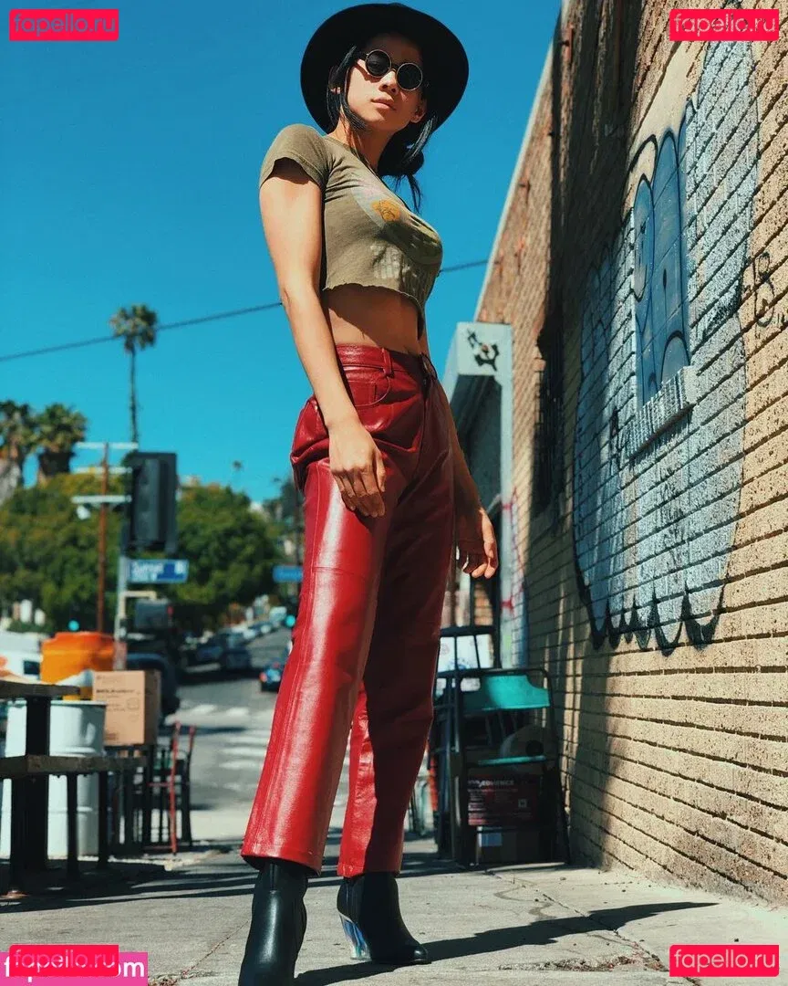 Leah Lewis Onlyfans Photo Gallery 