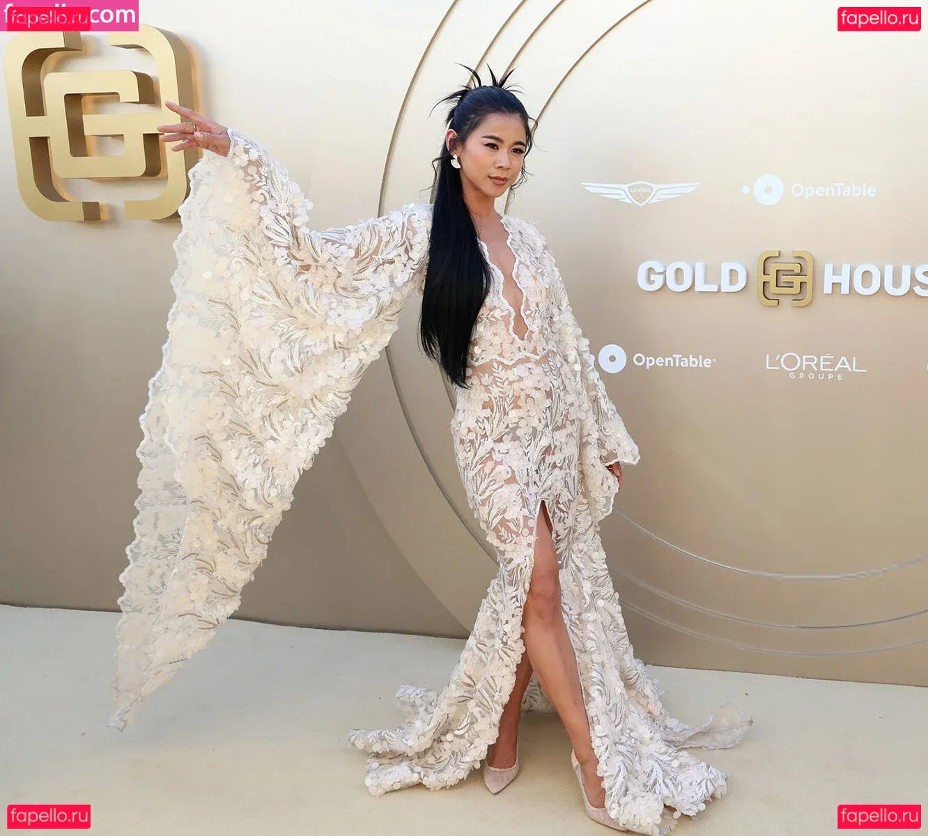 Leah Lewis Onlyfans Photo Gallery 