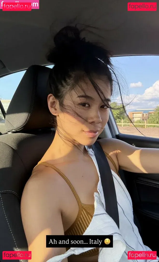 Leah Lewis Onlyfans Photo Gallery 