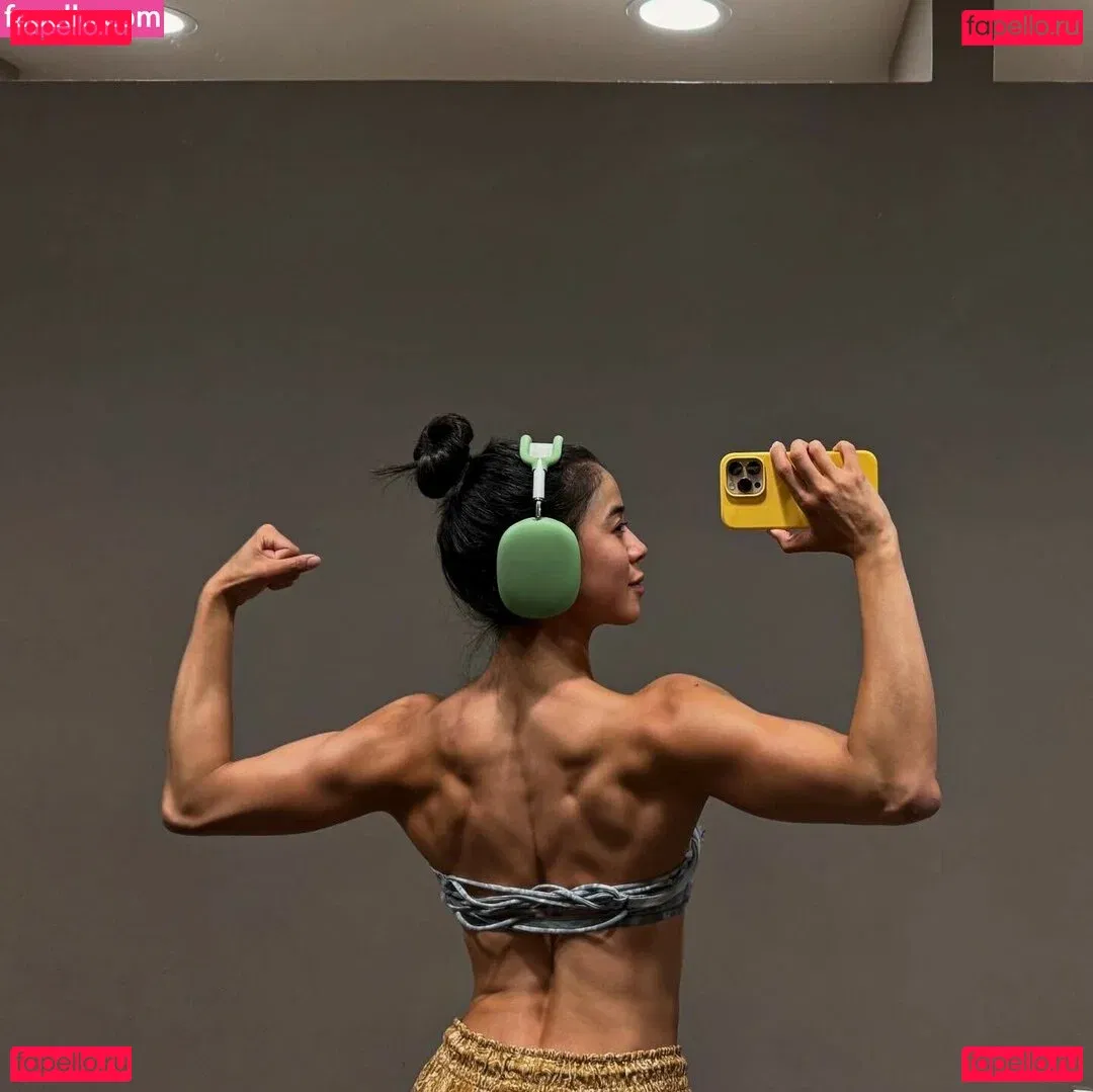 Leah Lewis Onlyfans Photo Gallery 