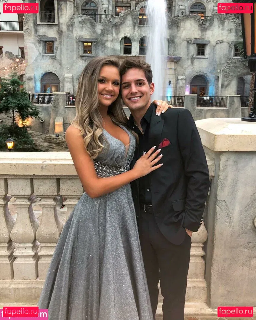 Riley Berger Onlyfans Photo Gallery 