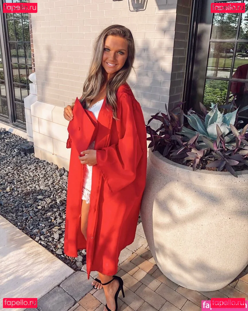 Riley Berger Onlyfans Photo Gallery 