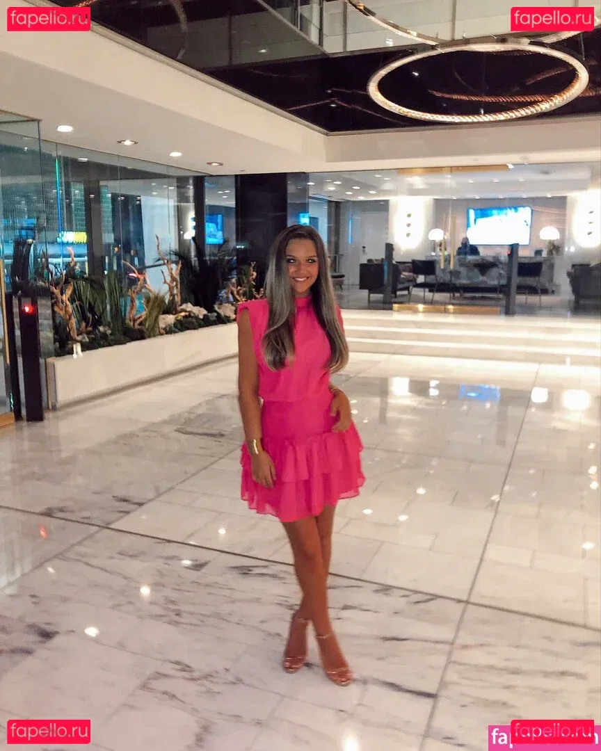 Riley Berger Onlyfans Photo Gallery 