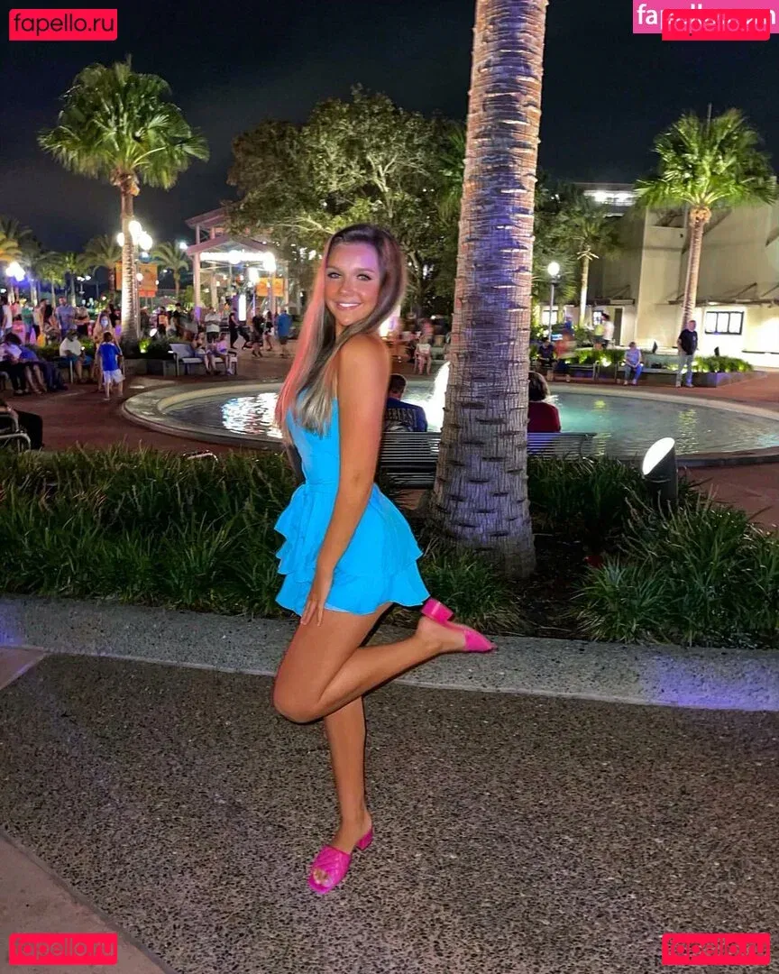 Riley Berger Onlyfans Photo Gallery 