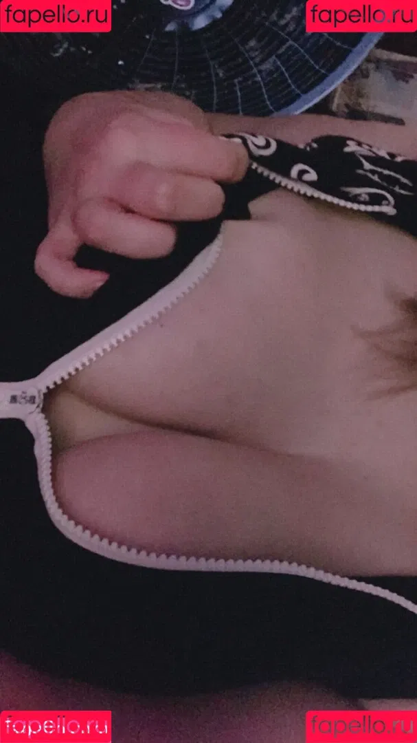 Gomi Kukara Onlyfans Photo Gallery 