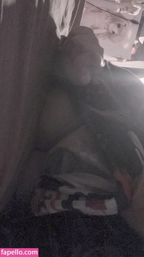 Gomi Kukara Onlyfans Photo Gallery 