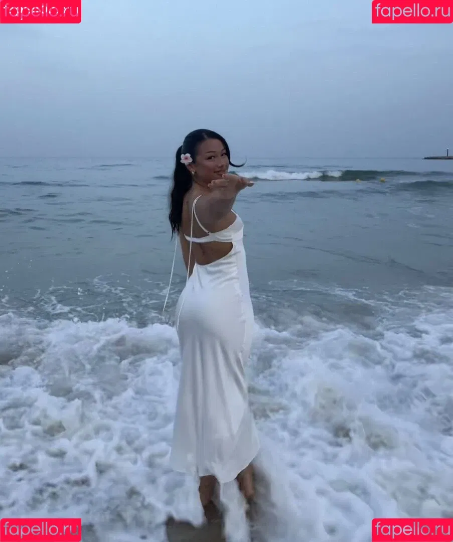 naomi khio Onlyfans Photo Gallery 