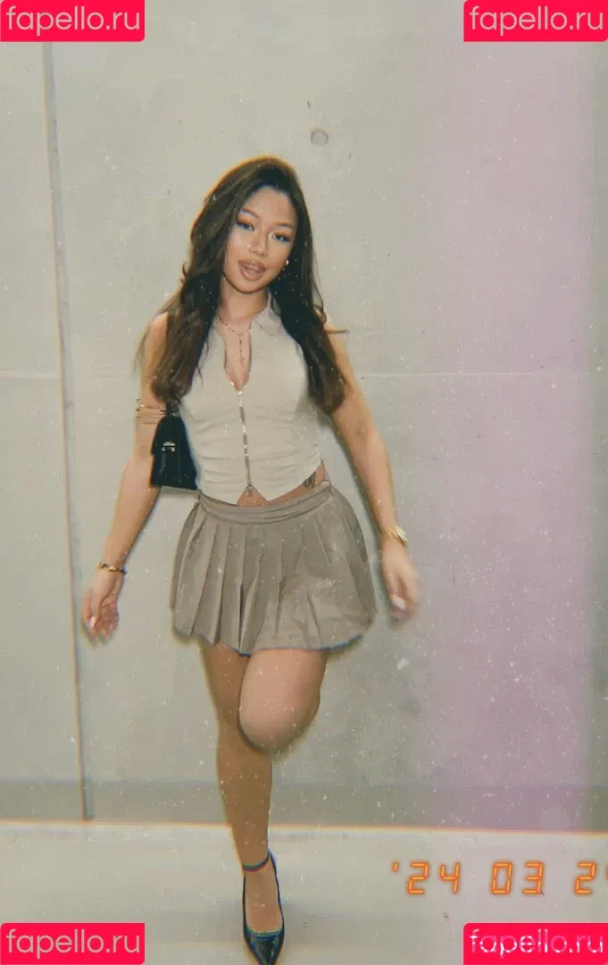 naomi khio Onlyfans Photo Gallery 