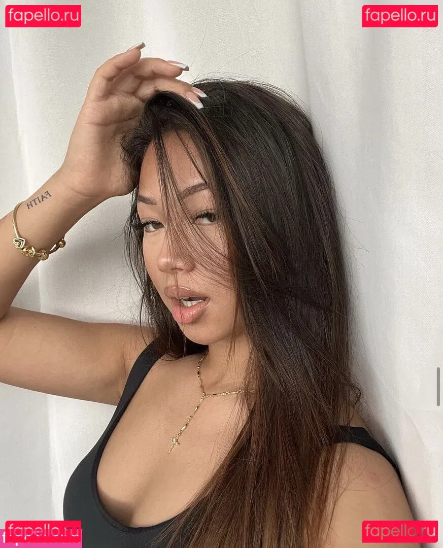 naomi khio Onlyfans Photo Gallery 