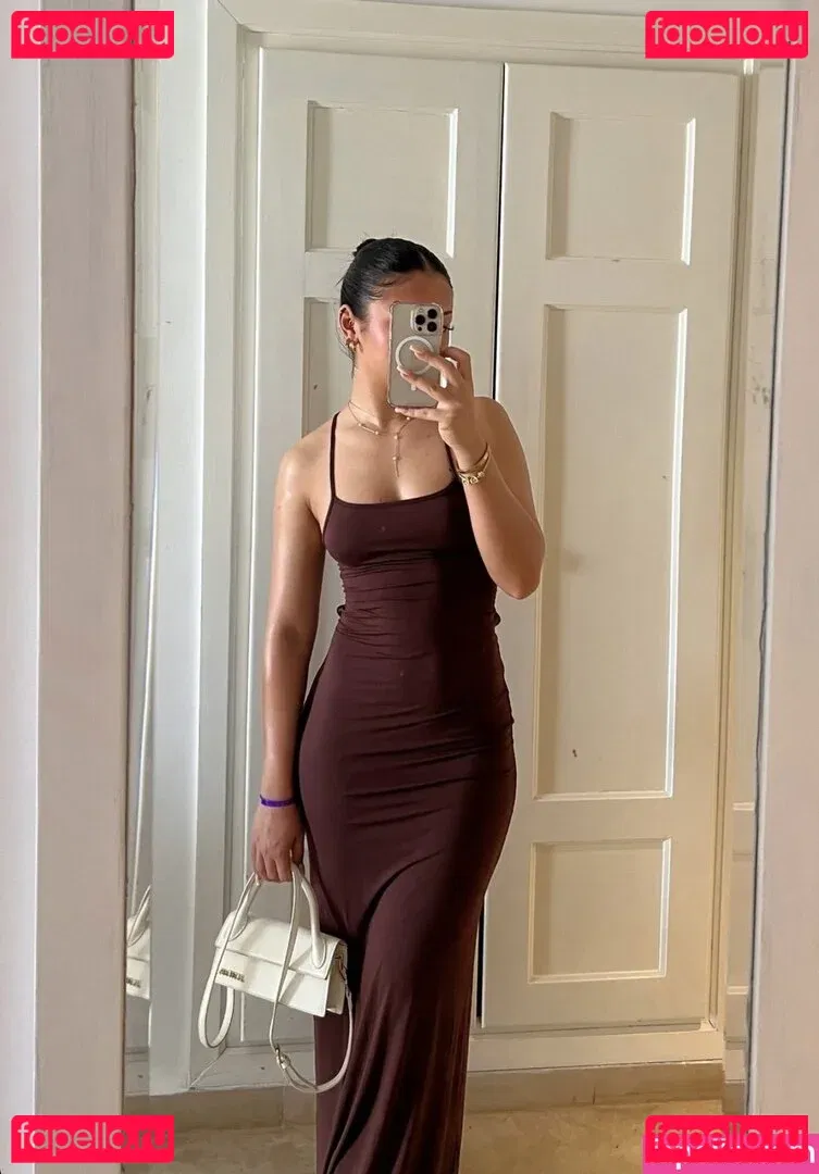 naomi khio Onlyfans Photo Gallery 