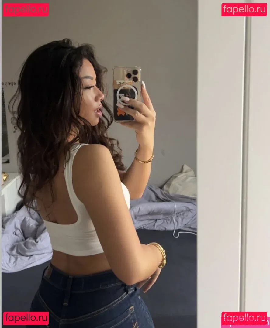 naomi khio Onlyfans Photo Gallery 