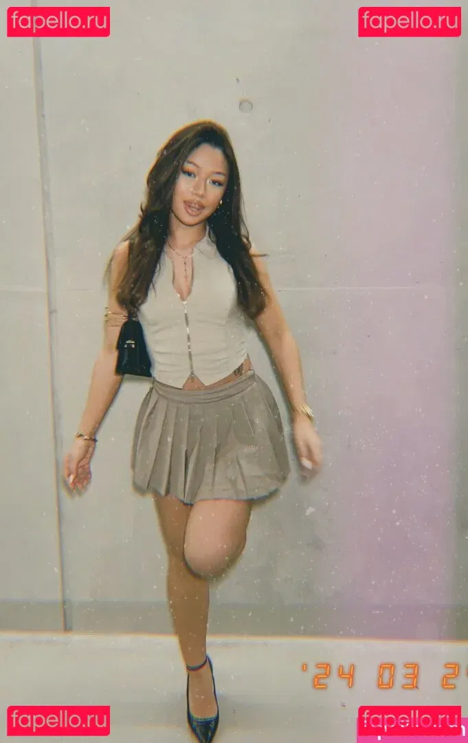 naomi khio Onlyfans Photo Gallery 