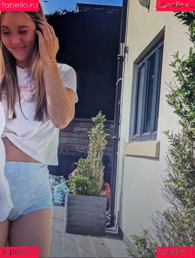 Lydiahewittlee Onlyfans Photo Gallery 