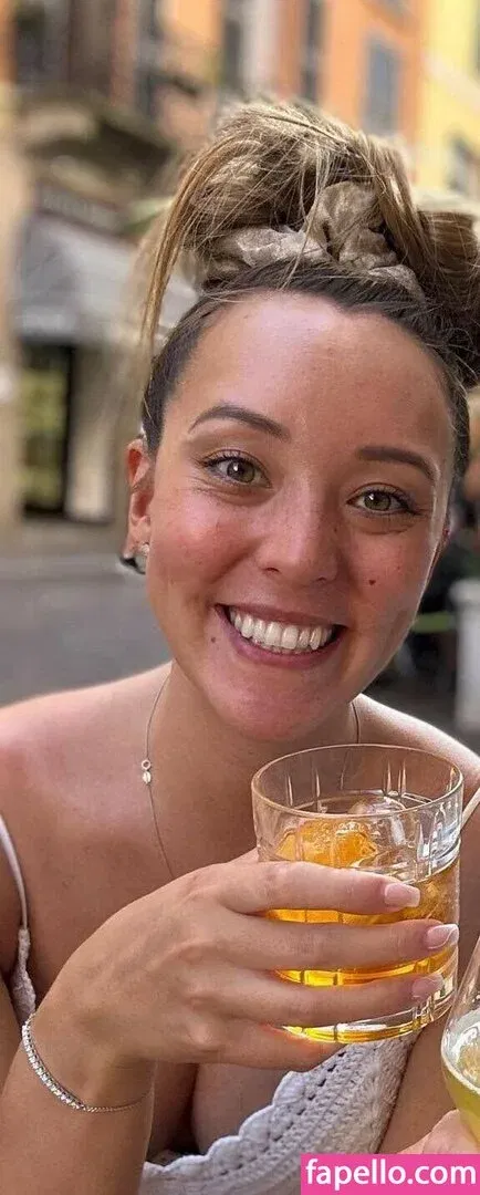 Lydiahewittlee Onlyfans Photo Gallery 