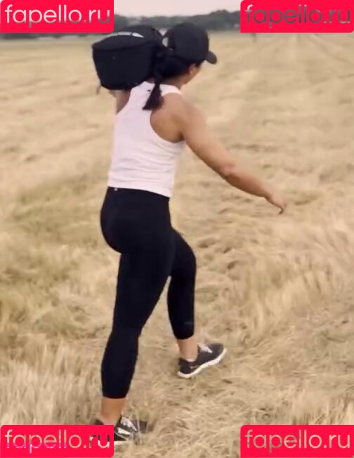 Tulsi Gabbard Onlyfans Photo Gallery 