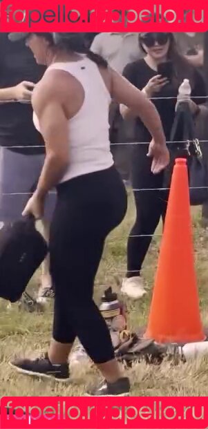 Tulsi Gabbard Onlyfans Photo Gallery 