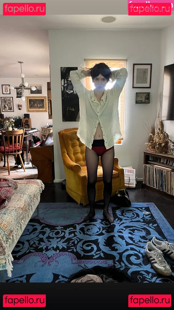 Sophie Thatcher Onlyfans Photo Gallery 