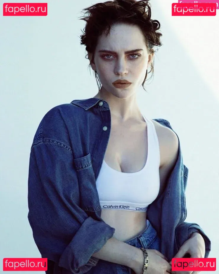 Sophie Thatcher Onlyfans Photo Gallery 